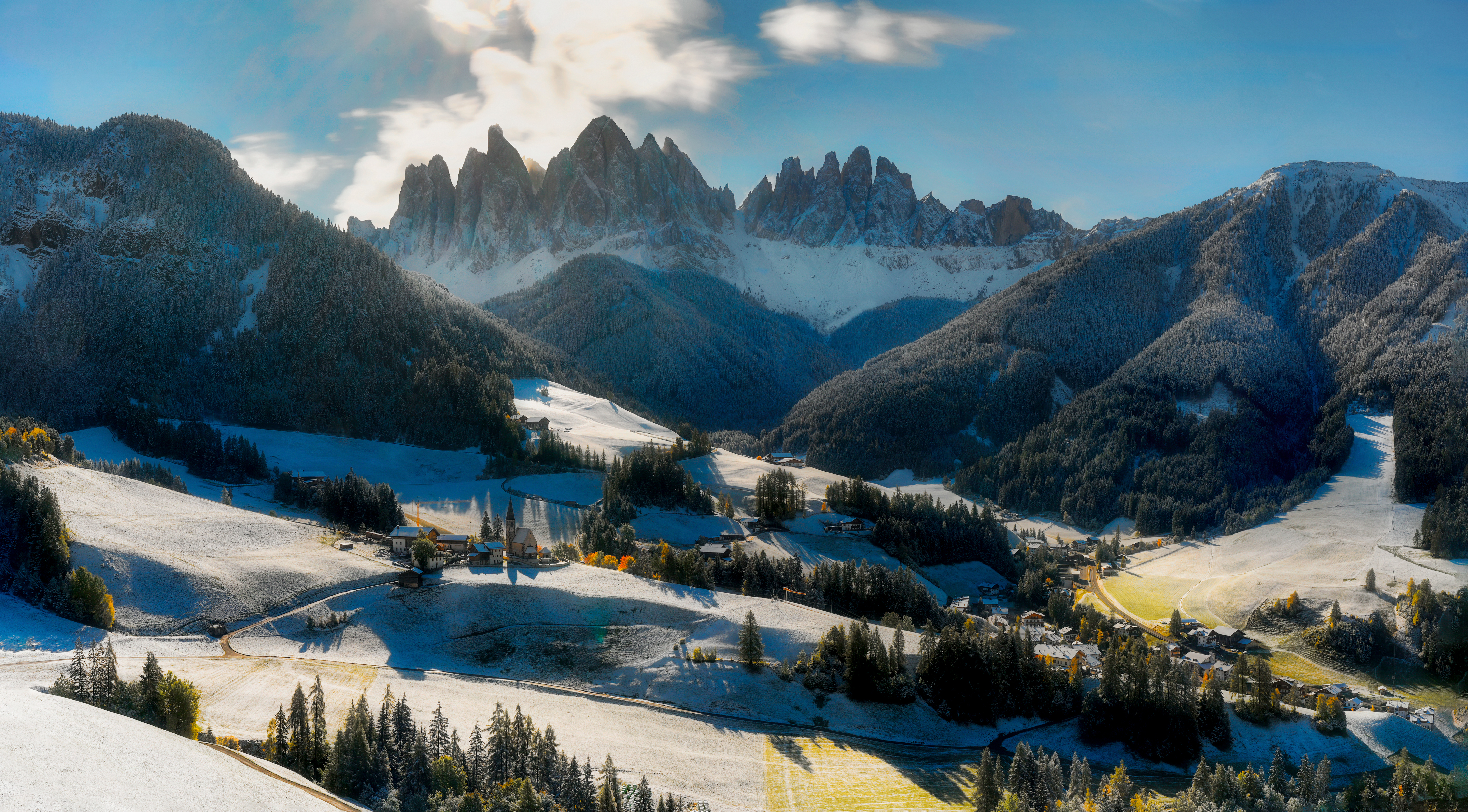 Santa,Magdalena,,A,Charming,Village,In,The,Italian,Alps,,Dolomites